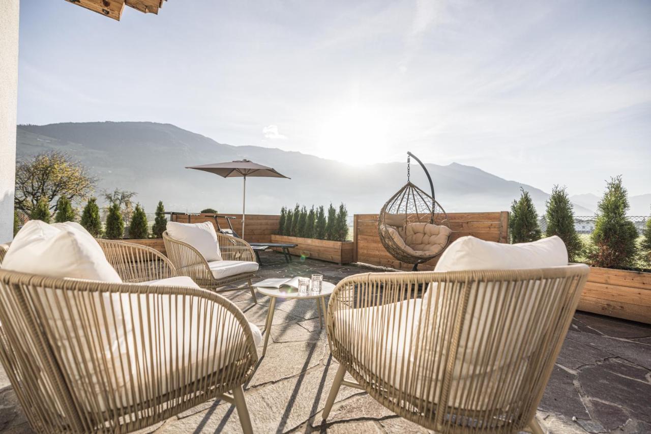 Maxstudio Premium Apartment Zillertal Mit Bergblick Schlitters Exterior foto