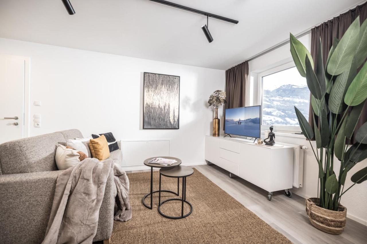 Maxstudio Premium Apartment Zillertal Mit Bergblick Schlitters Exterior foto